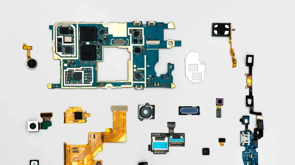 Tiết kiệm chi phí sản xuất linh kiện điện thoại với công nghệ mạ điện không khuôn