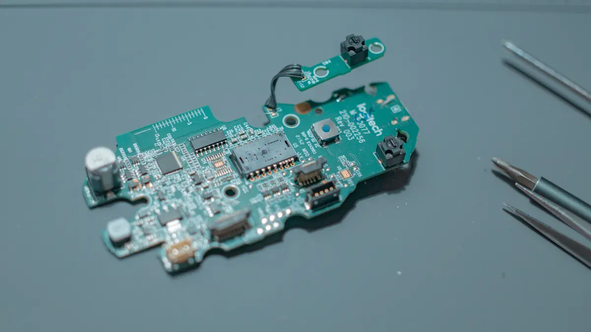 Aplikasi dalam Industri Semikonduktor dan Elektronik di Malaysia