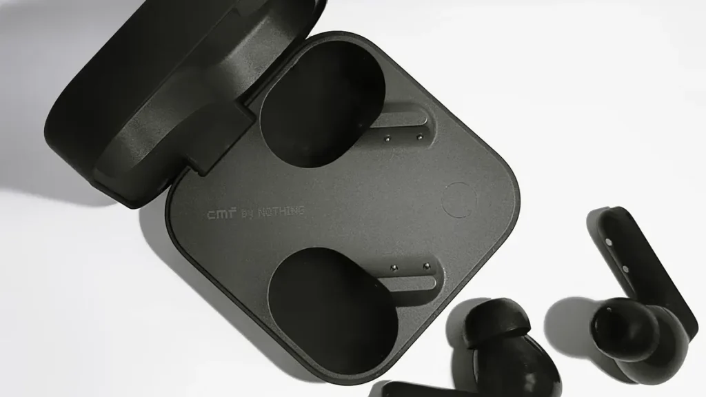 Tại sao TWS/Smartwatch lưới chắn EMI siêu mỏng cần dải thép không gỉ chính xác thay vì thép tiêu chuẩn
