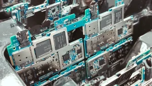 Analysis of the Relationship Between Electronic Products and Metals