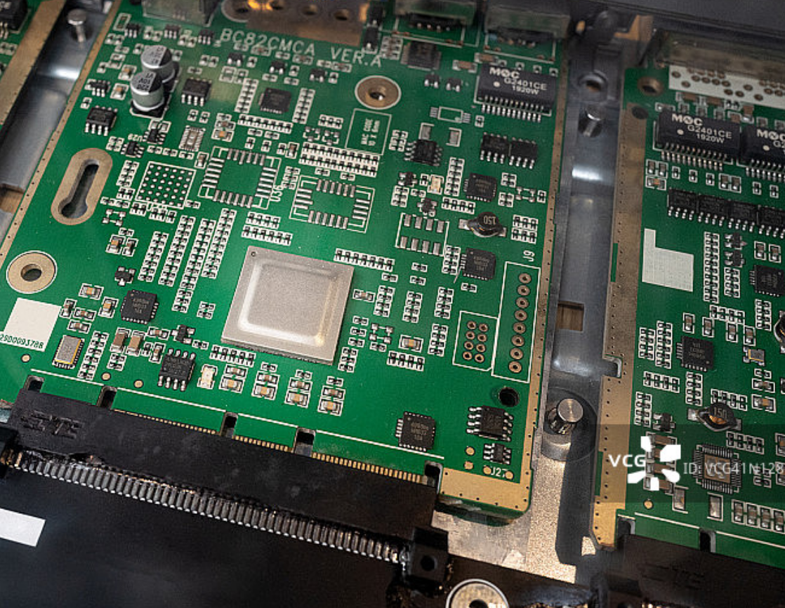 Dry Etching Versus Wet Etching A Comprehensive Guide